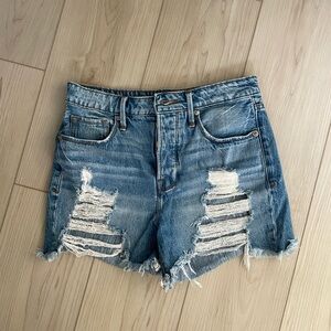 High Wasted Distressed Denim Shorts Light Wash Size 25 Good American